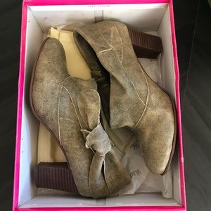 Pink studio shoeties
